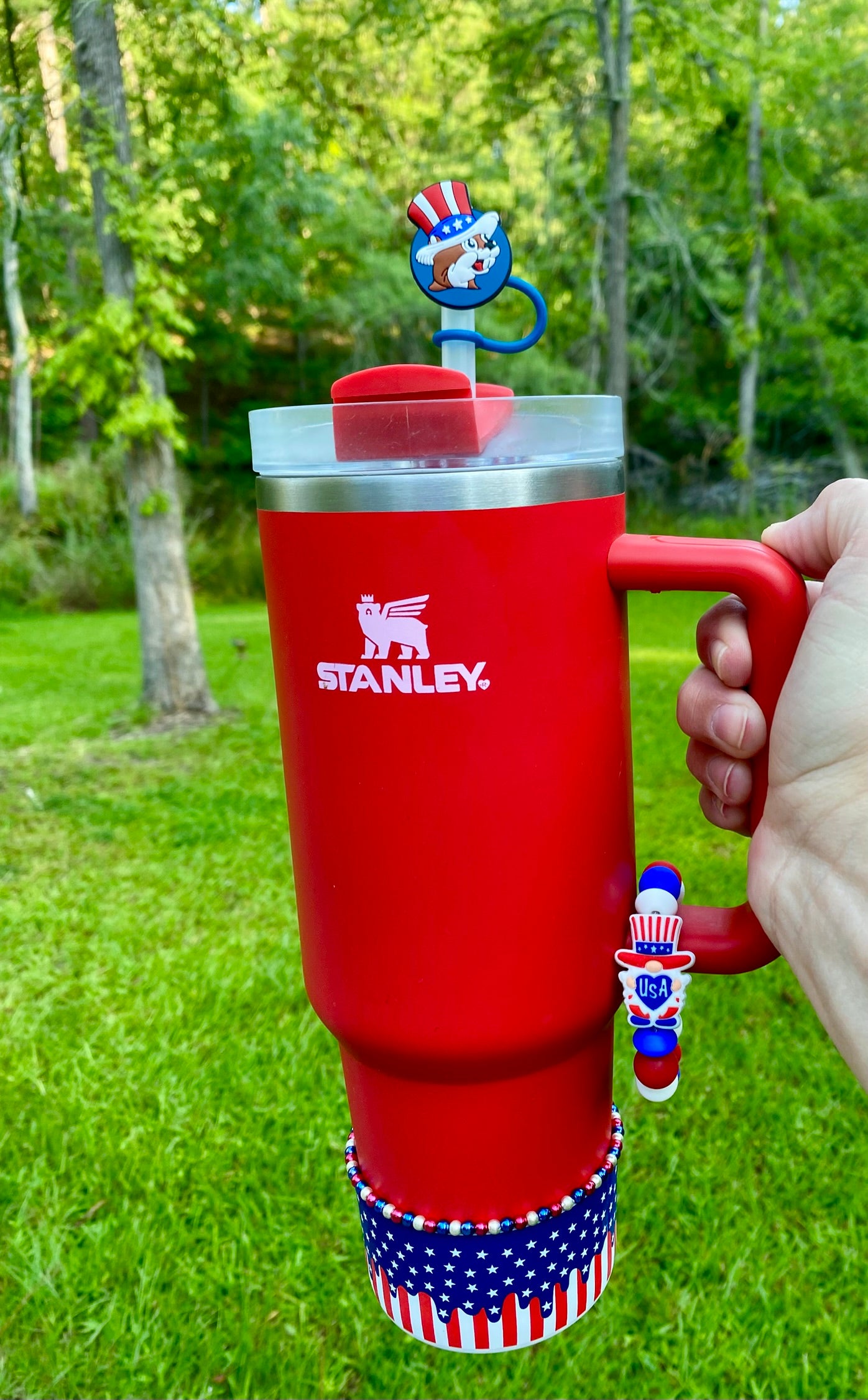 Beaver Gas Station Patriotic Straw Topper