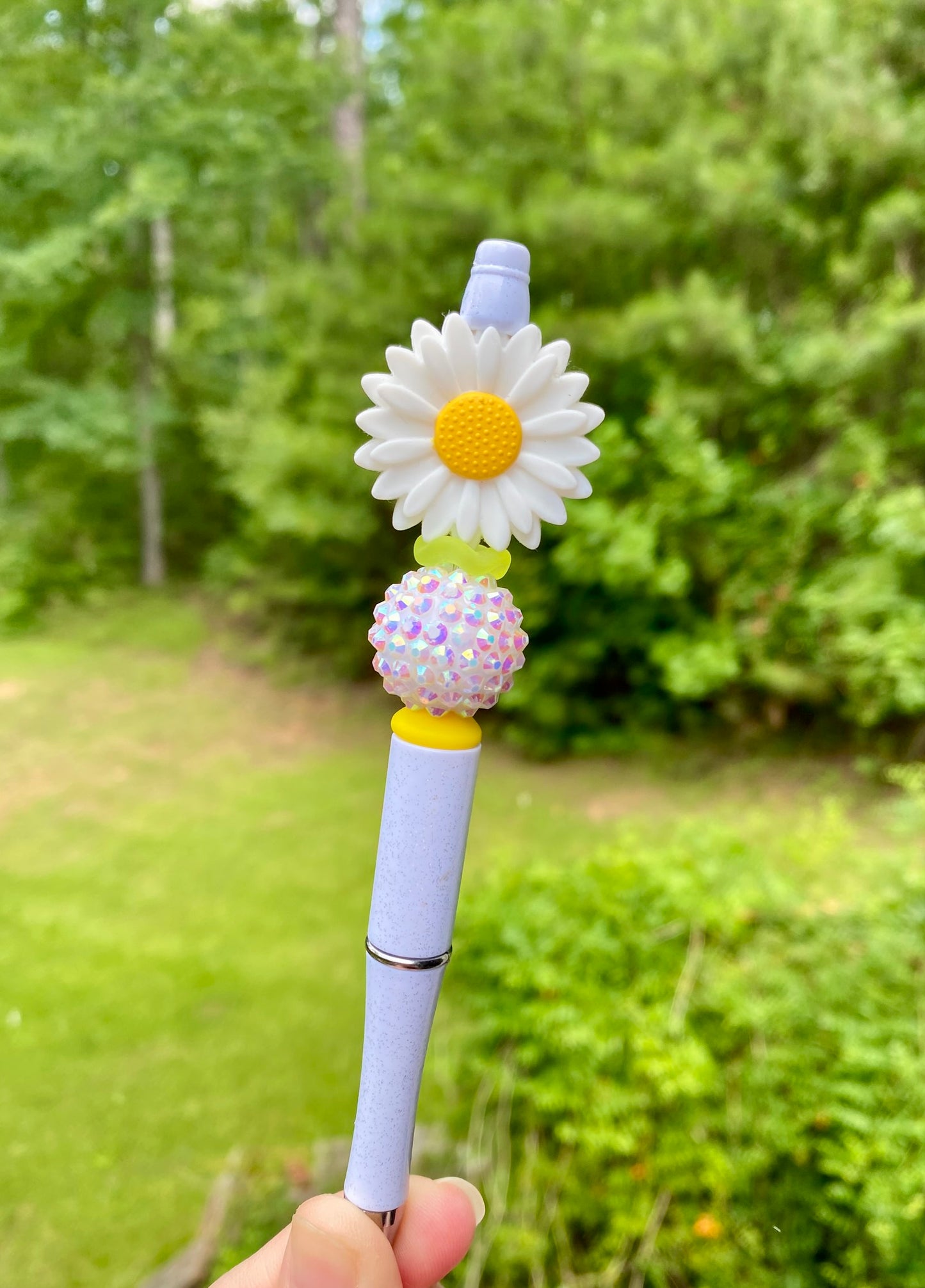 White Daisy Flower Bead Beaded Pen
