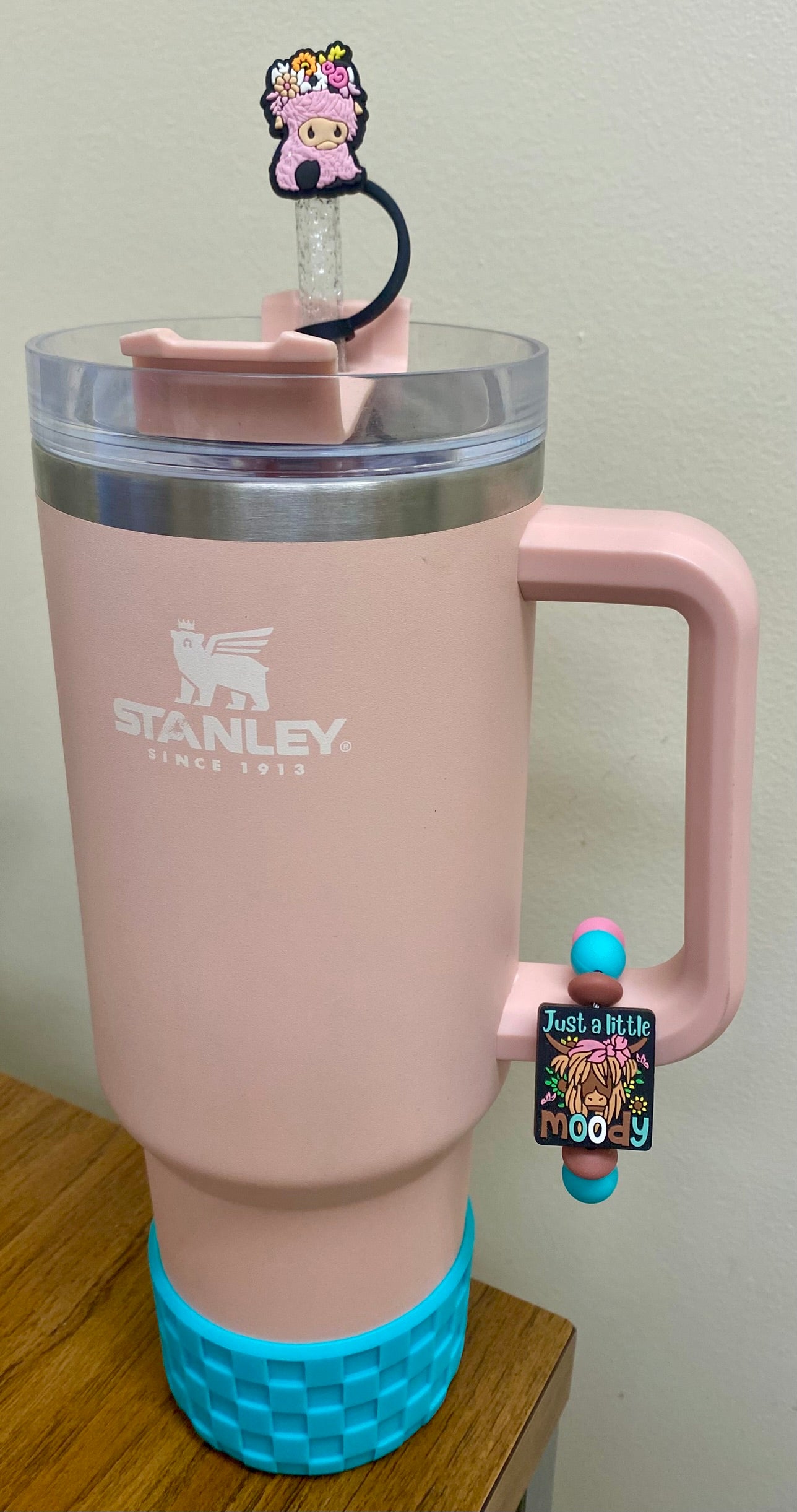 Highland Cow Pink w/Flowers Straw Topper