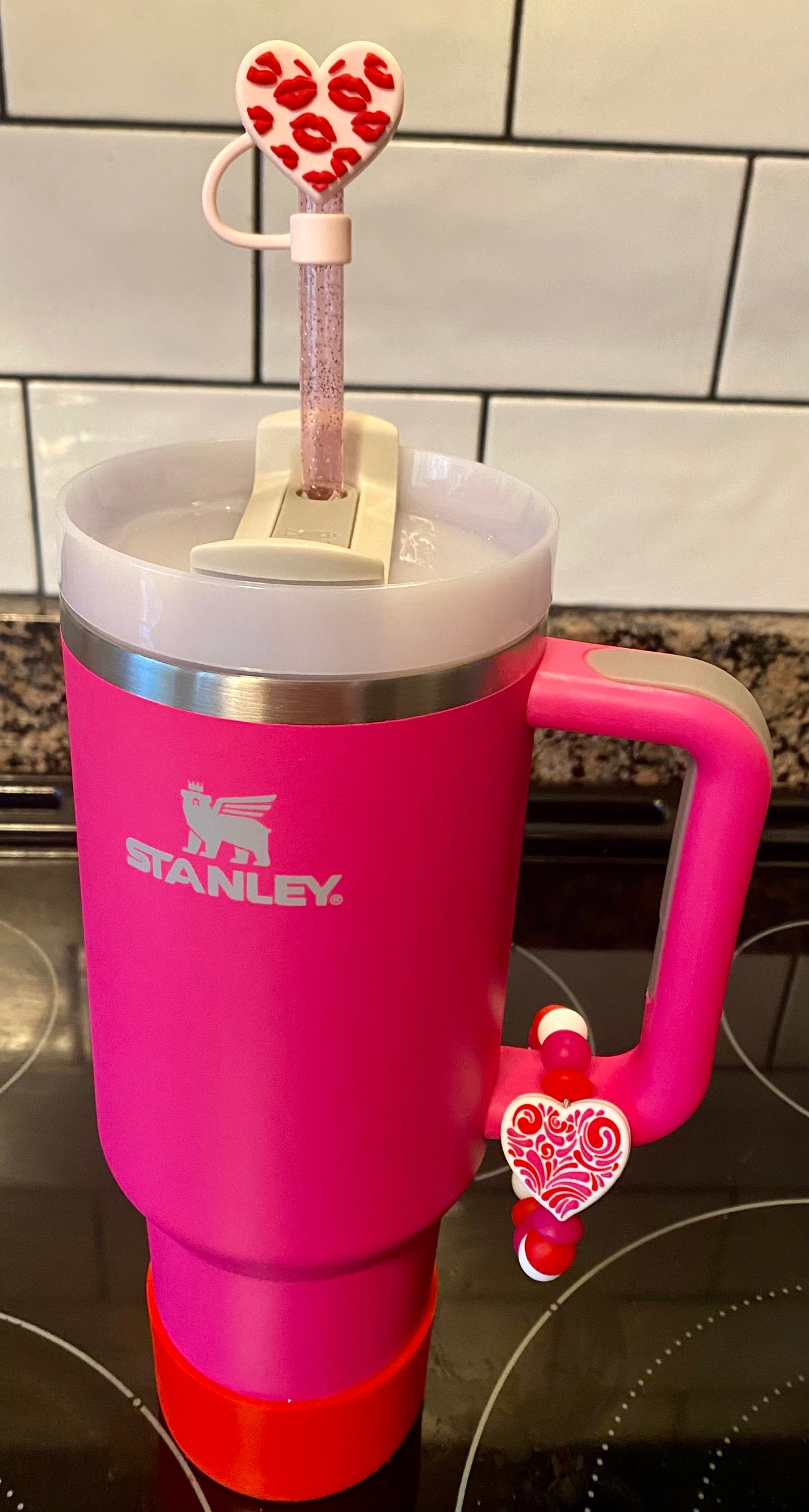 Light Pink Heart w/Lips 3D Straw Topper