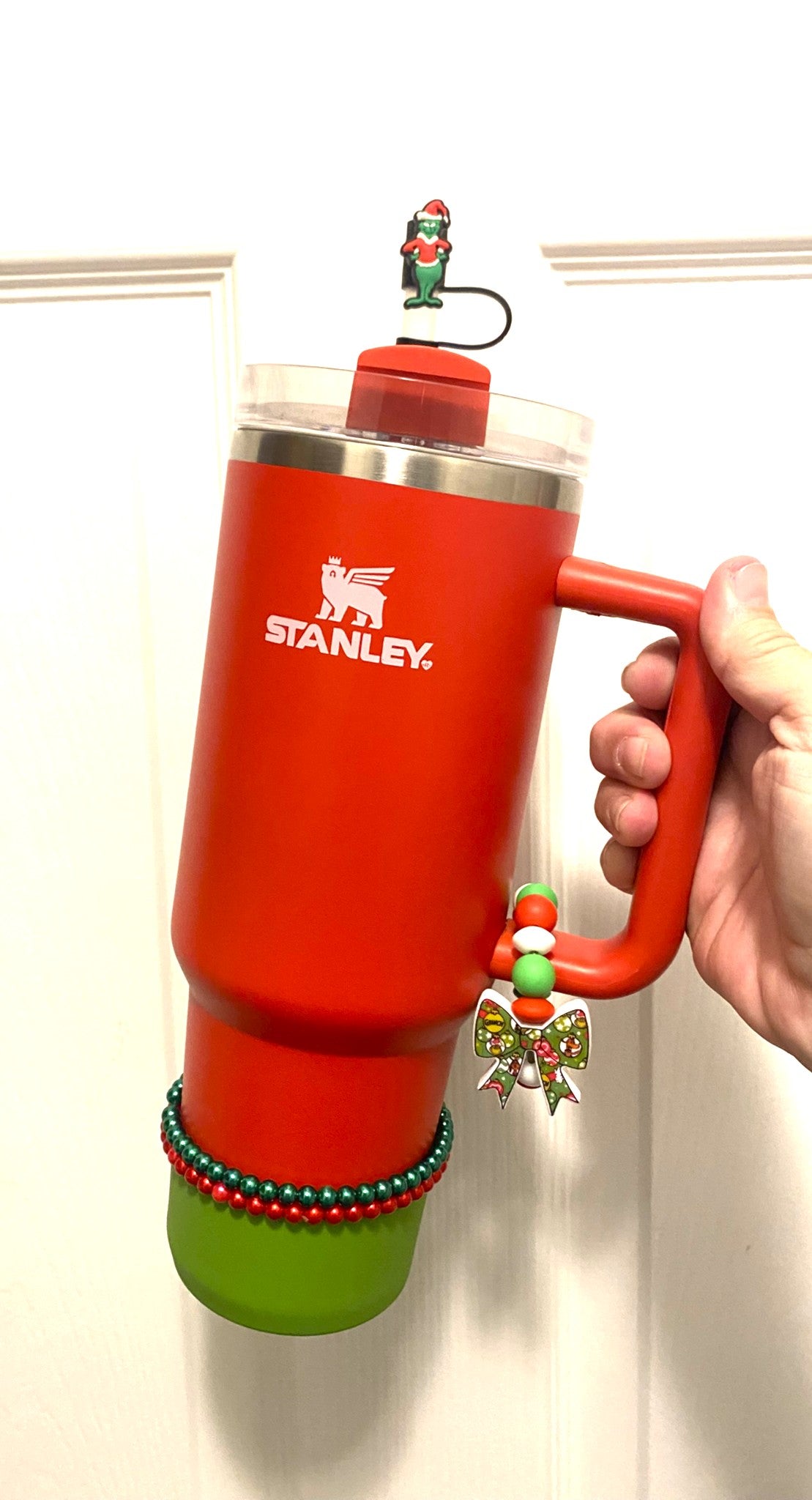 Mean Green Guy Santa Hands on Hips Straw Topper