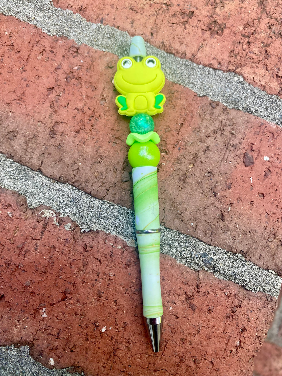 Green Frog Beaded Pen