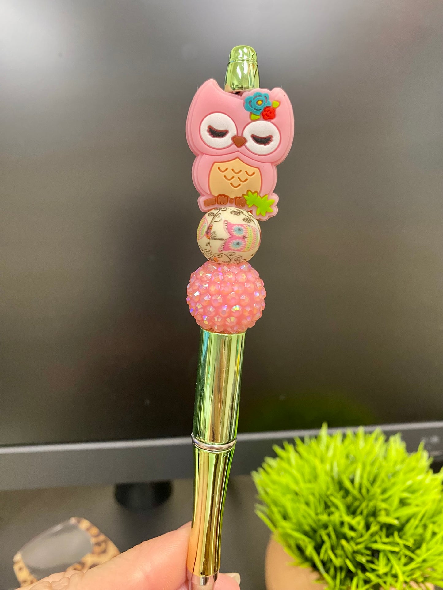 Pink Owl Bead Beaded Pen